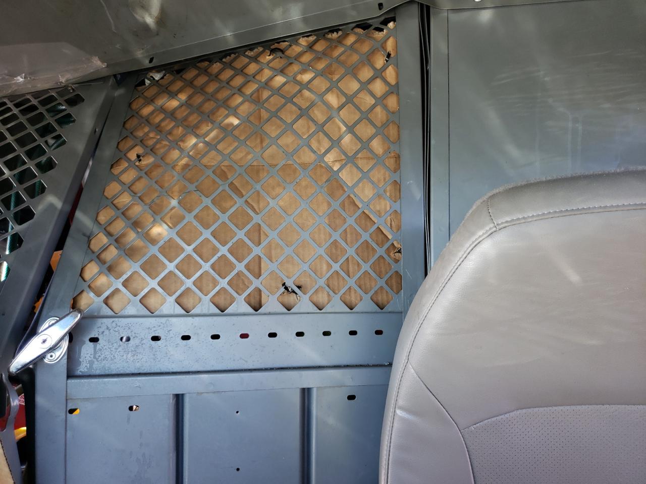 2001 Ford Econoline E150 Van VIN: 1FTRE14281HB44182 Lot: 79109423