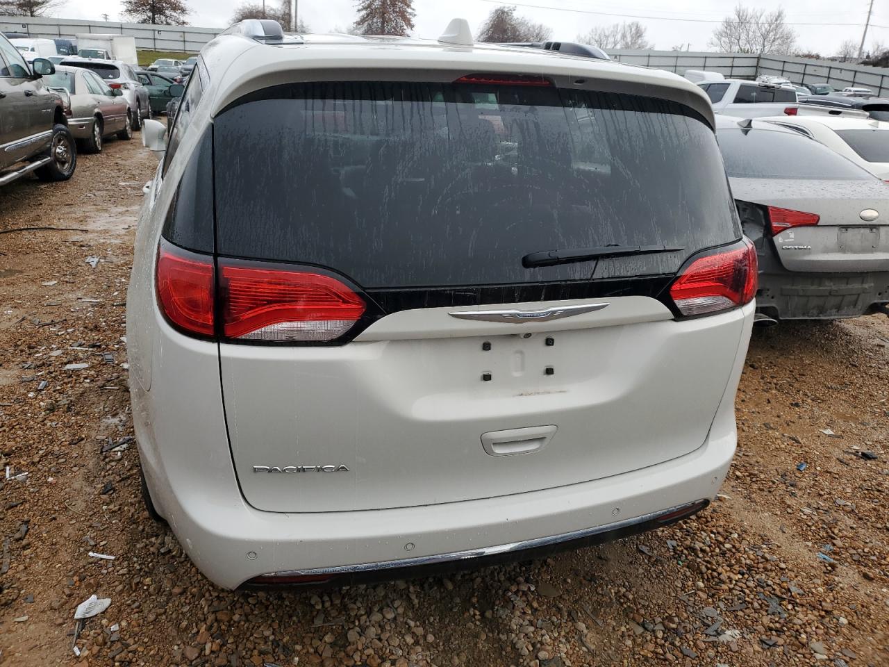 2C4RC1EG6HR703534 2017 Chrysler Pacifica Touring L Plus