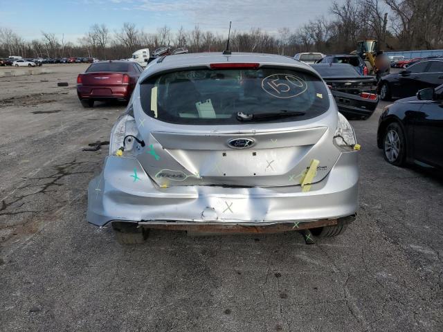  FORD FOCUS 2014 Серебристый