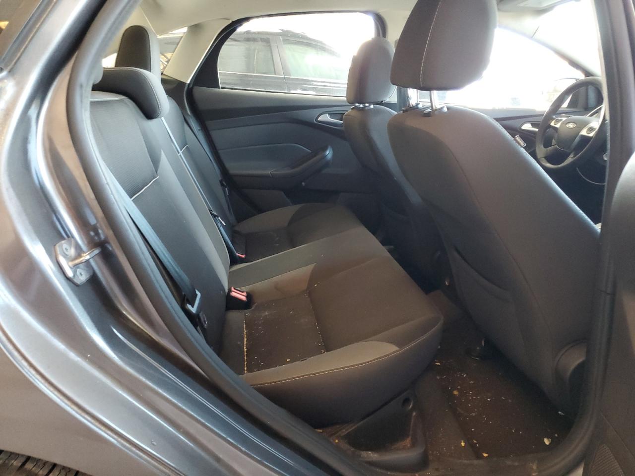 2014 Ford Focus Se VIN: 1FADP3F26EL295382 Lot: 90591895