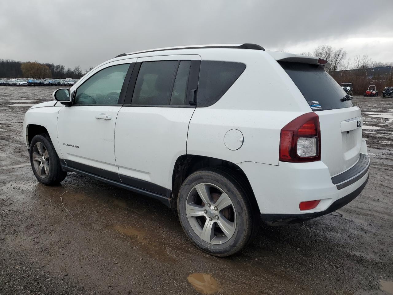 1C4NJCEA2GD792726 2016 JEEP COMPASS - Image 2