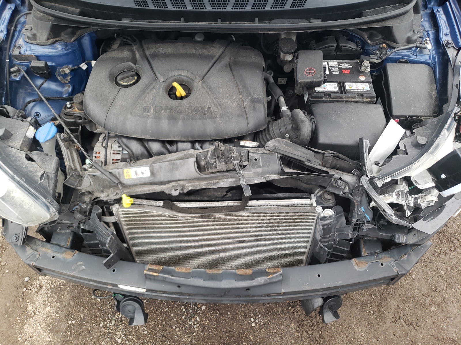 5NPDH4AE9GH727517 2016 Hyundai Elantra Se