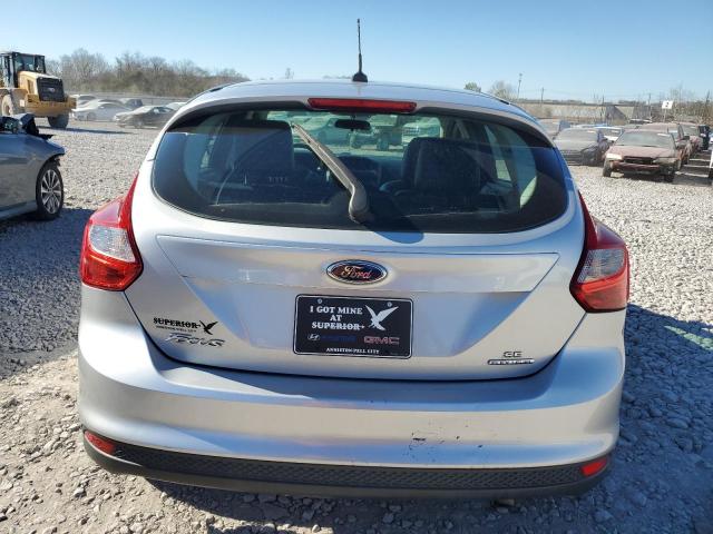 Хэтчбеки FORD FOCUS 2013 Серебристый