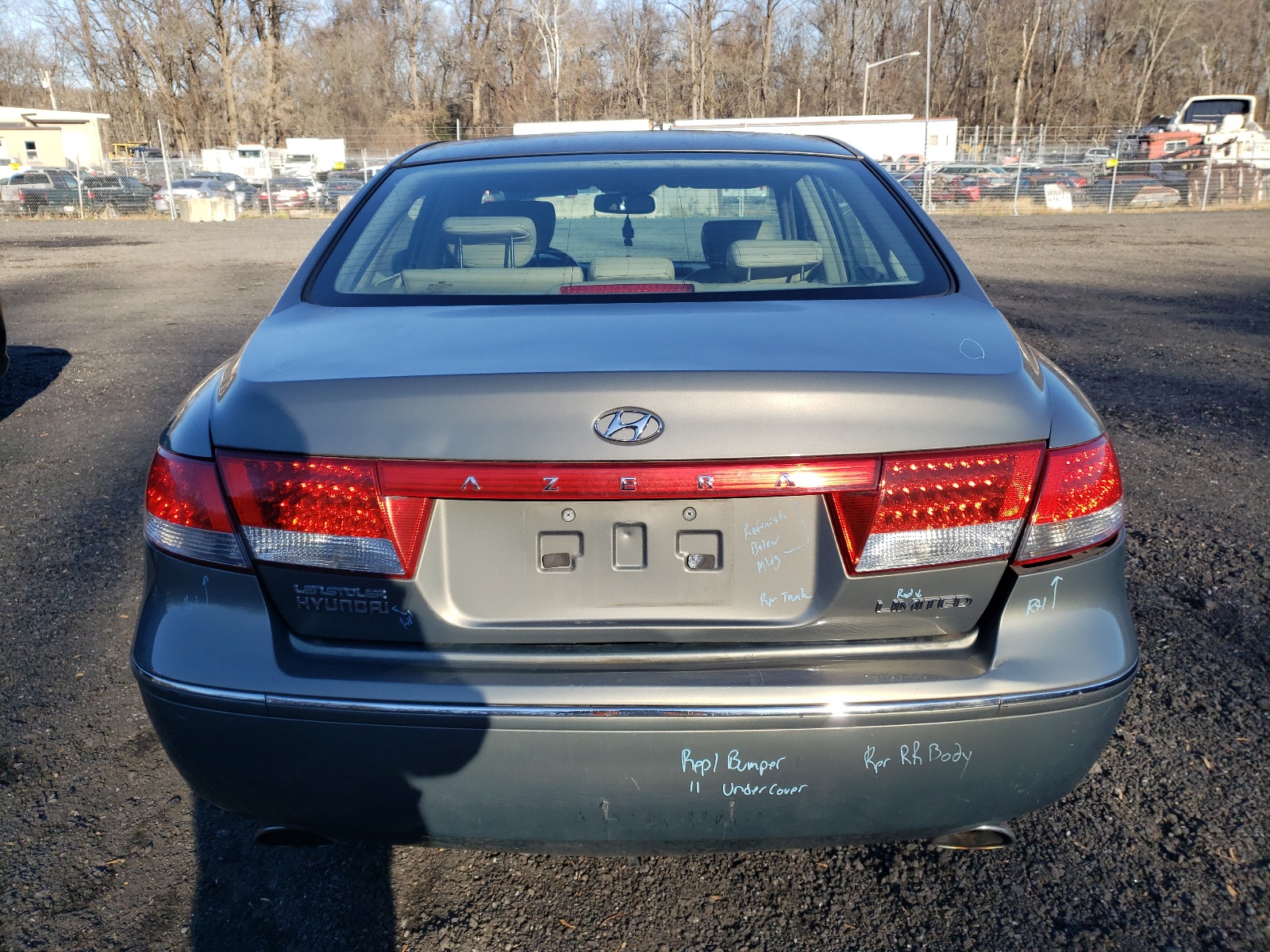 KMHFC46F86A135598 2006 Hyundai Azera Se