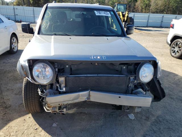  JEEP PATRIOT 2017 Silver