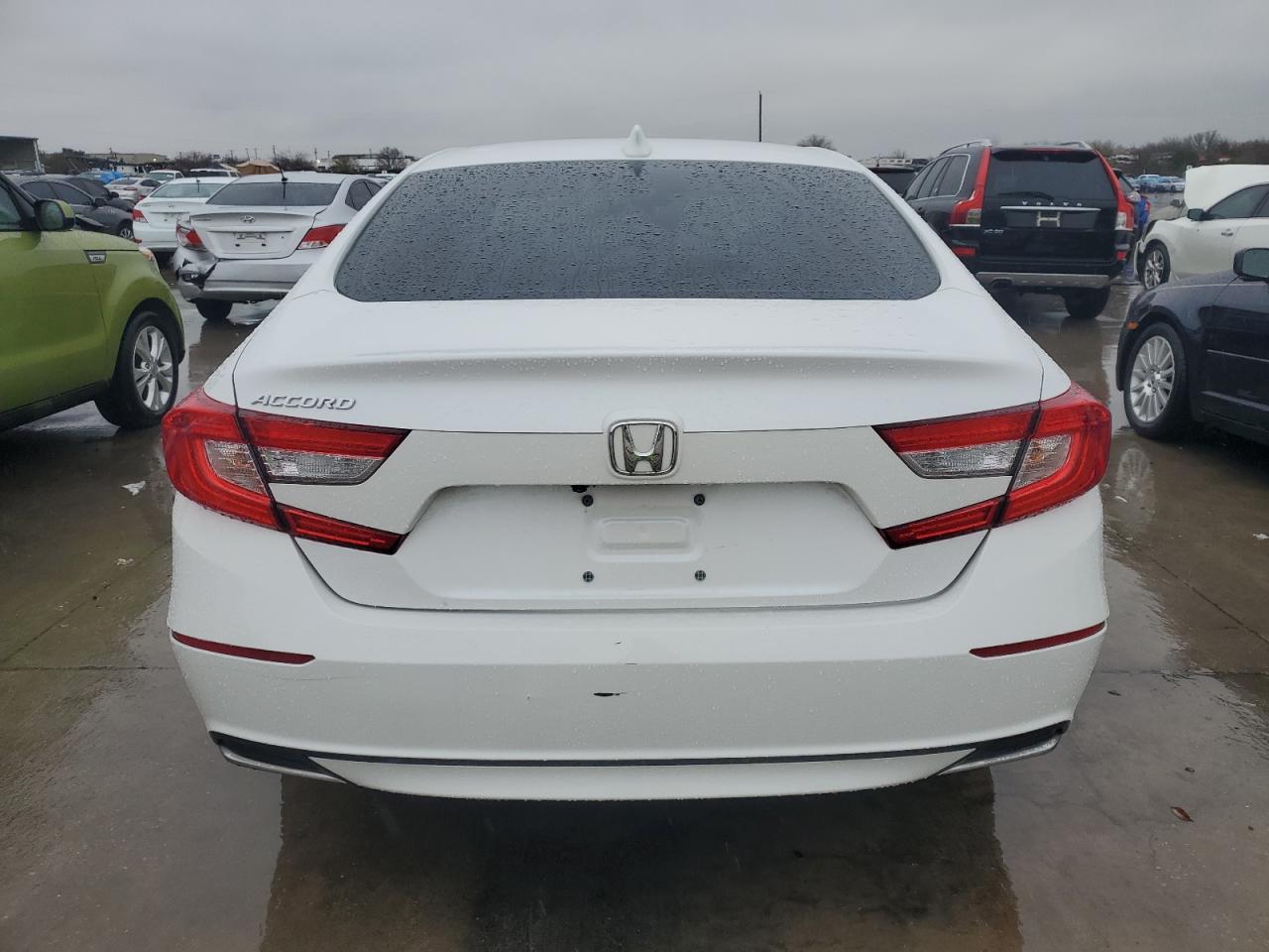 1HGCV1F12JA262068 2018 Honda Accord Lx