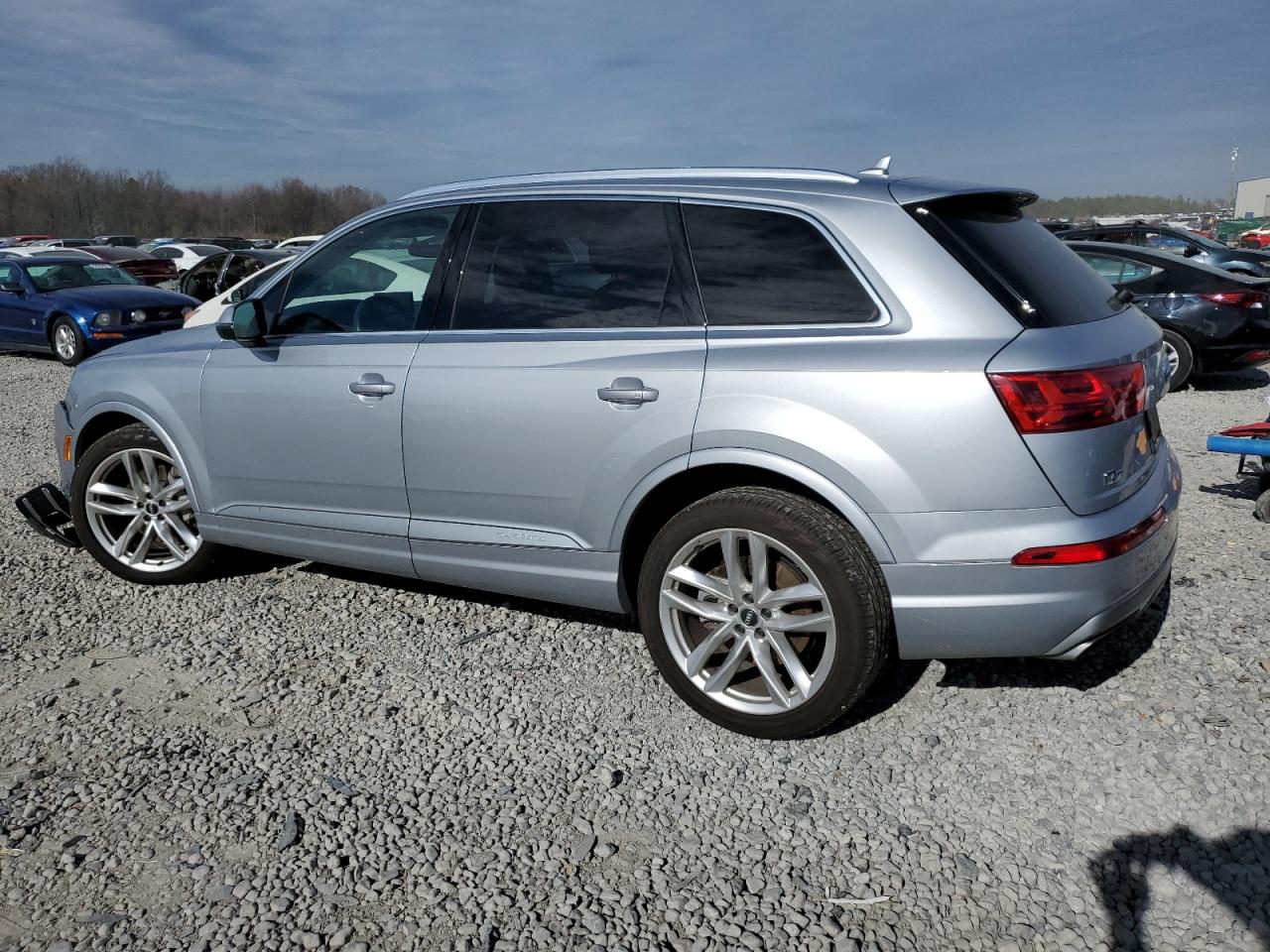 WA1VAAF79JD054690 2018 Audi Q7 Prestige