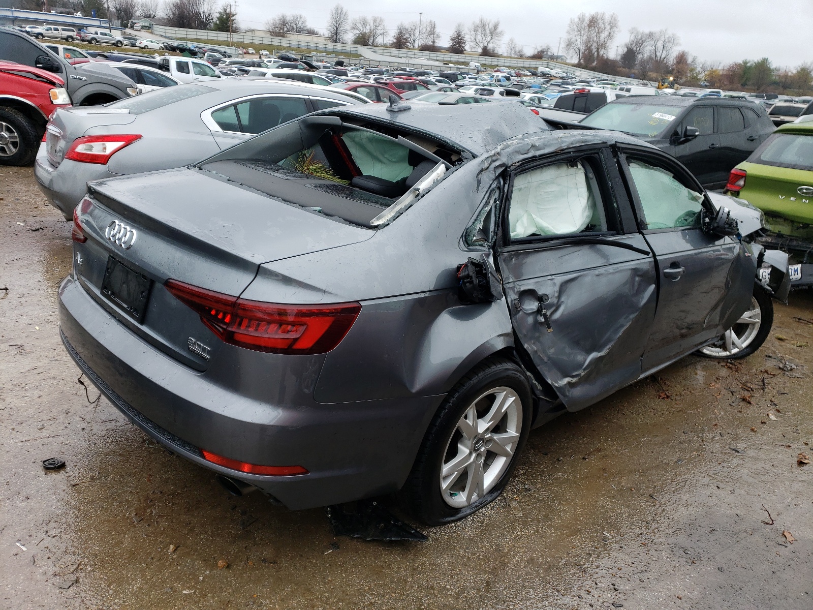 2018 Audi A4 Premium vin: WAUDNAF47JN017382