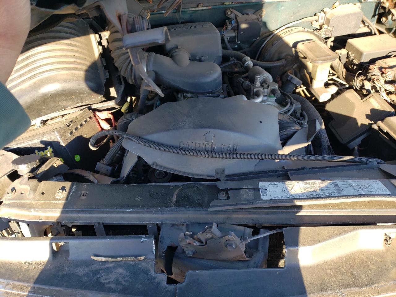 1996 Chevrolet Gmt-400 K1500 VIN: 2GCEK19R7T1107336 Lot: 78279863