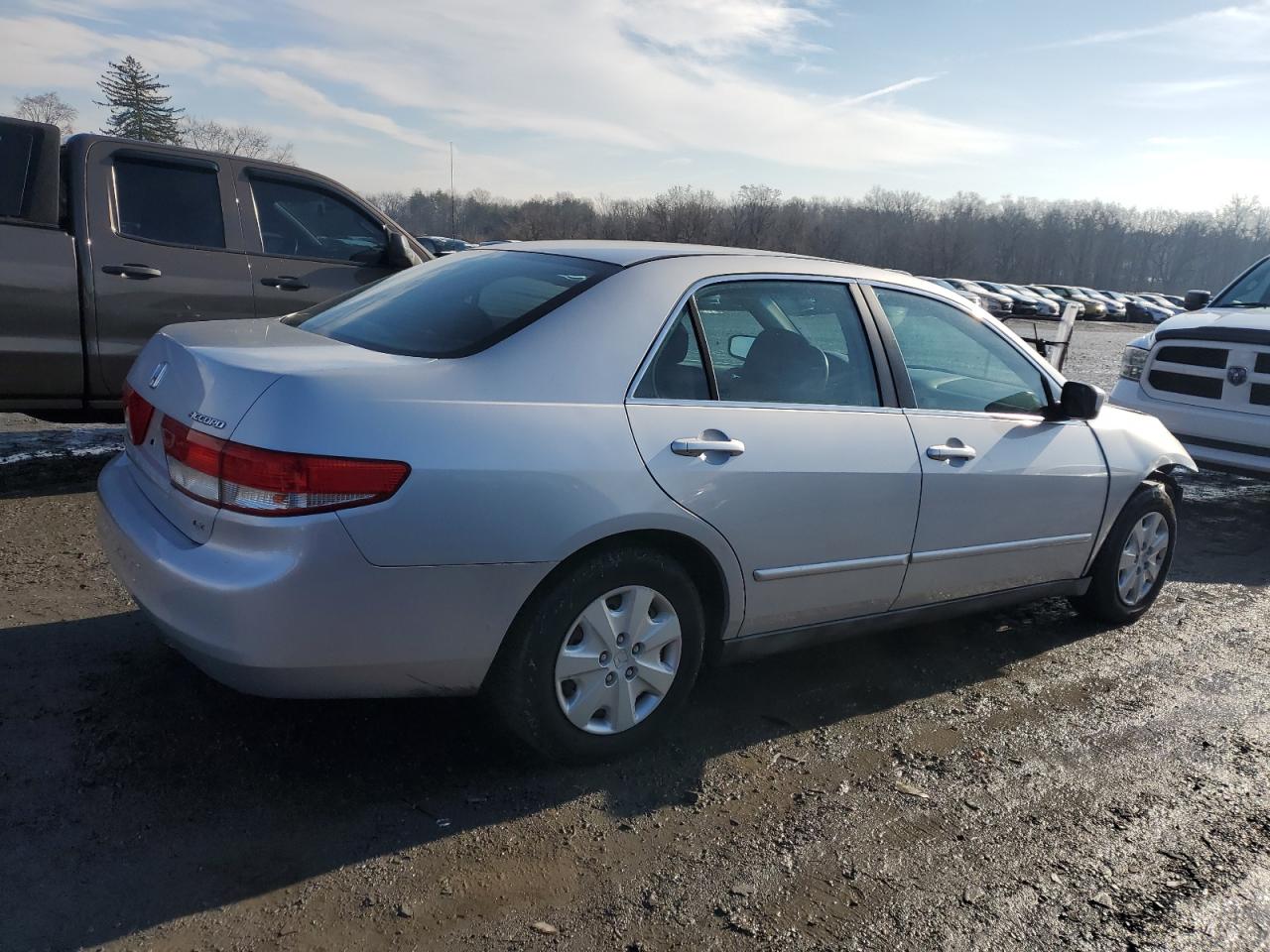 2004 Honda Accord - Image 3