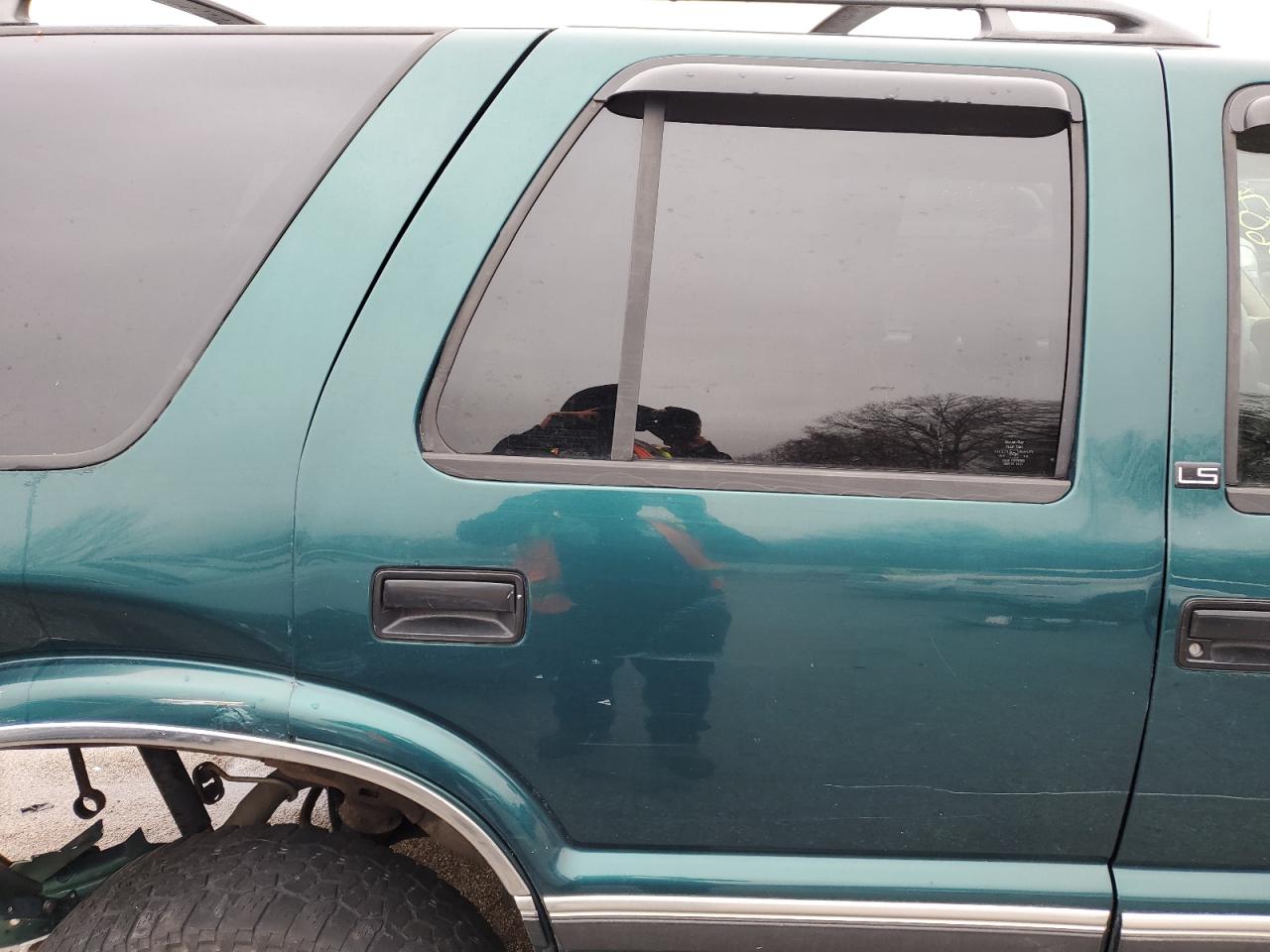 1997 Chevrolet Blazer VIN: 1GNDT13W1V2254432 Lot: 74691234