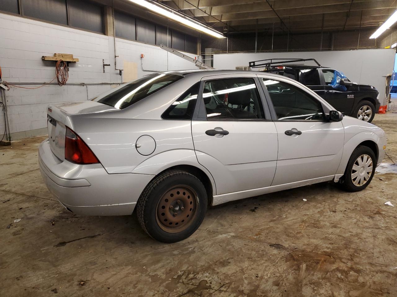 2007 Ford Focus Zx4 VIN: 1FAFP34N77W241225 Lot: 81692633