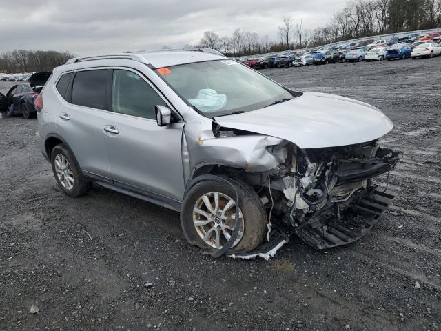  NISSAN ROGUE 2018 Srebrny
