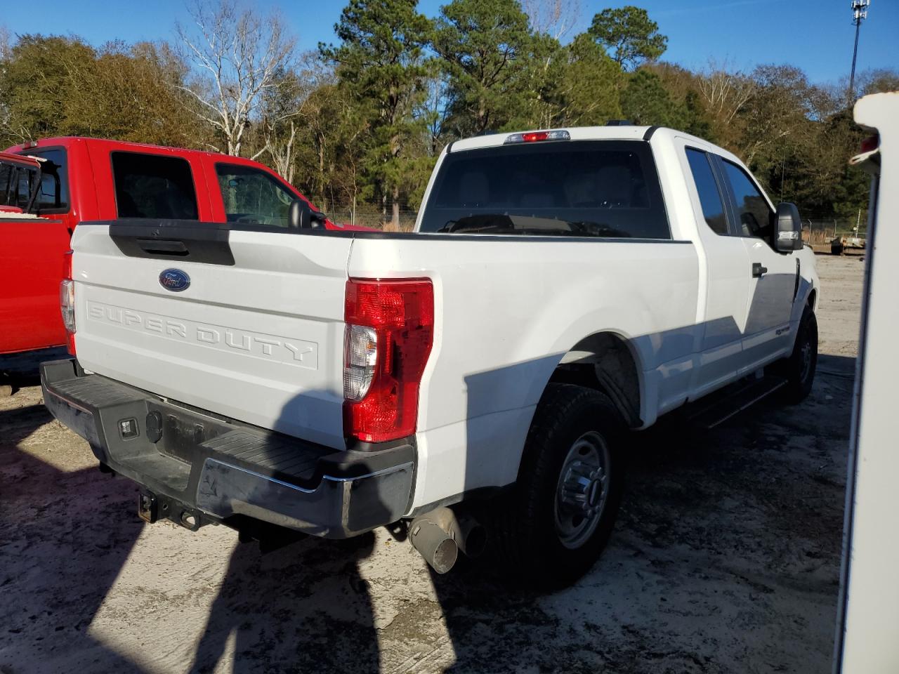 2022 Ford F250 - Image 3
