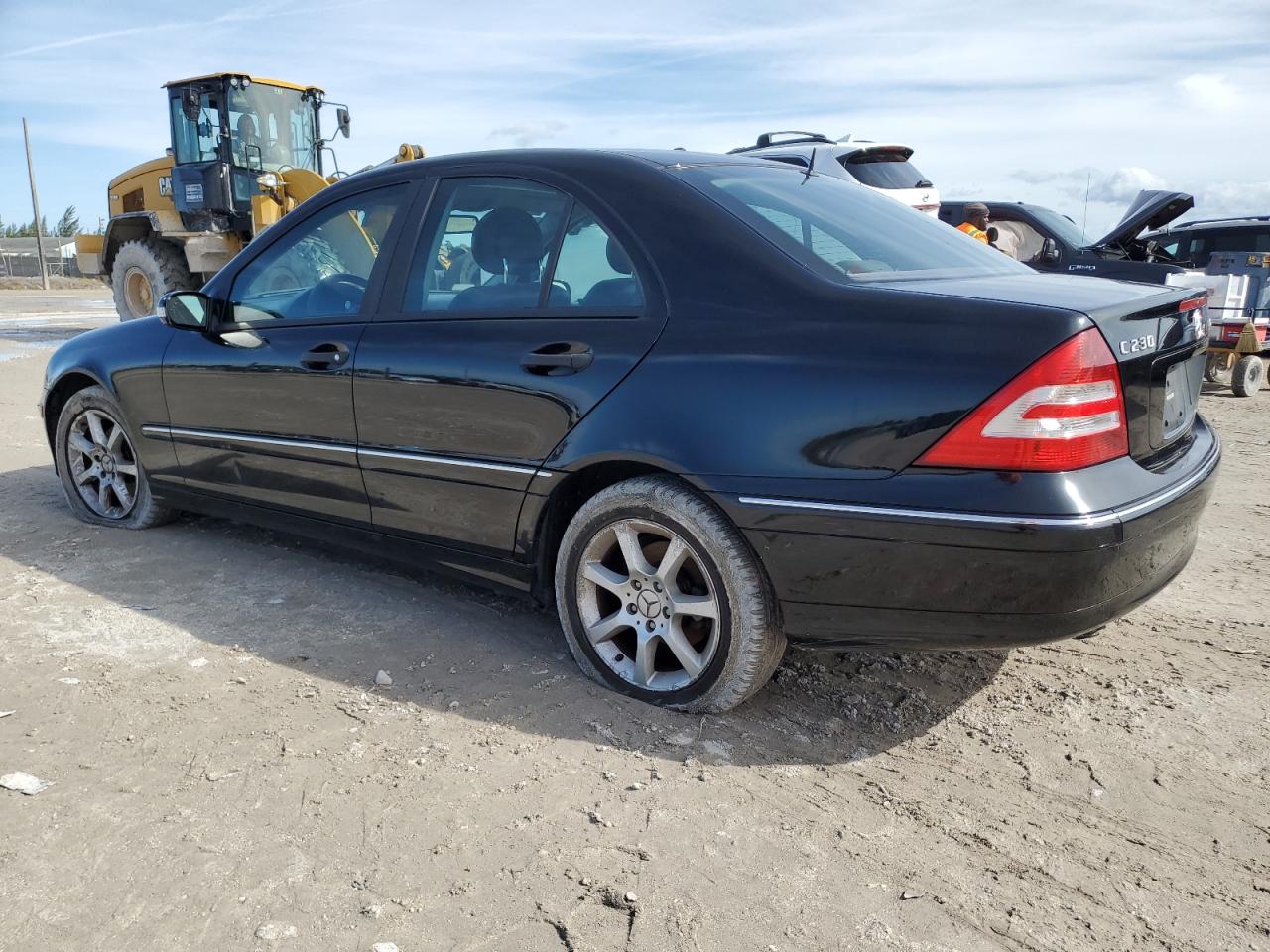 2005 Mercedes-Benz C 230K Sport Sedan VIN: WDBRF40JX5F608438 Lot: 82681693