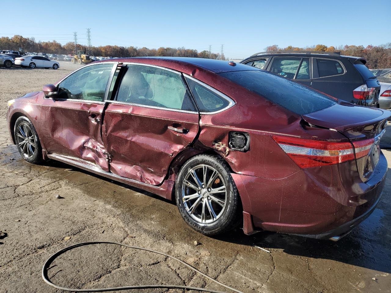 4T1BK1EB5FU138522 2015 TOYOTA AVALON - Image 2