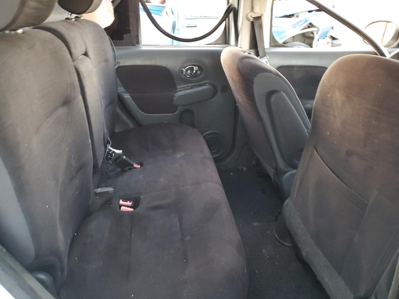 JN8AZ2KR6BT208018 2011 Nissan Cube Base