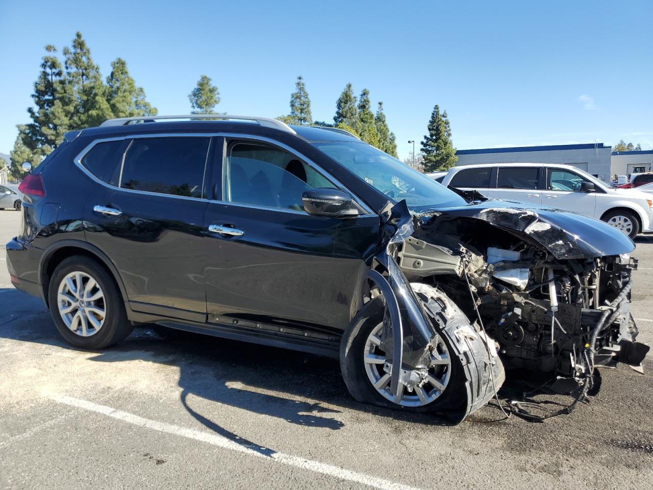 2018 Nissan Rogue S VIN: 5N1AT2MT2JC818983 Lot: 77070933