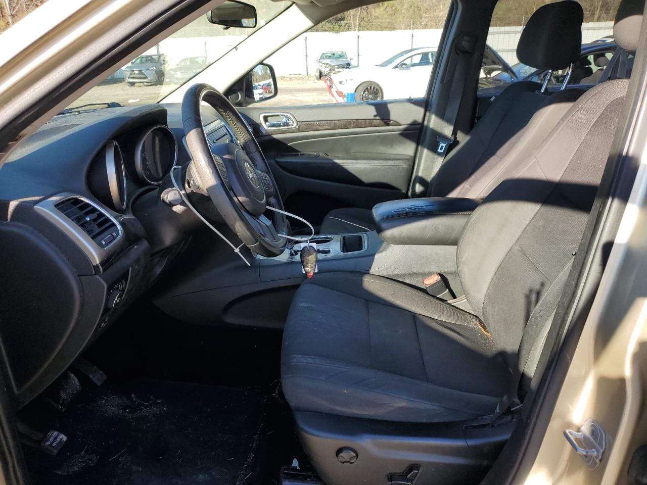 2011 Jeep Grand Cherokee Laredo VIN: 1J4RS4GG0BC588098 Lot: 80894993