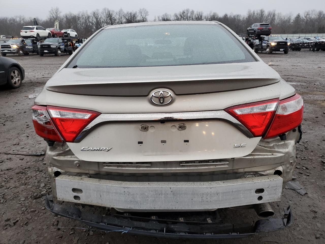 2015 Toyota Camry Le VIN: 4T1BF1FKXFU073587 Lot: 65355644