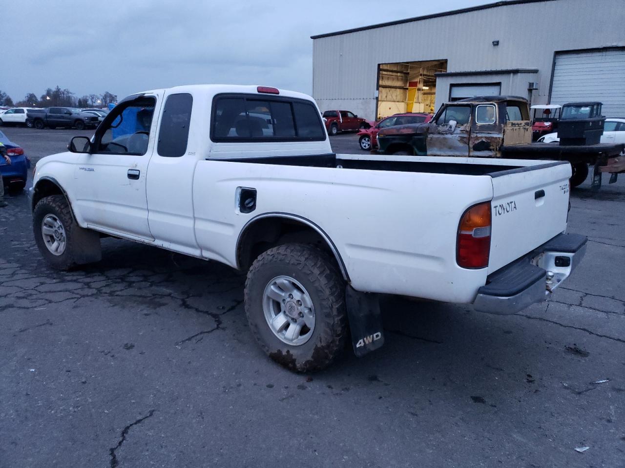 4TAWM72N7YZ650270 2000 Toyota Tacoma Xtracab