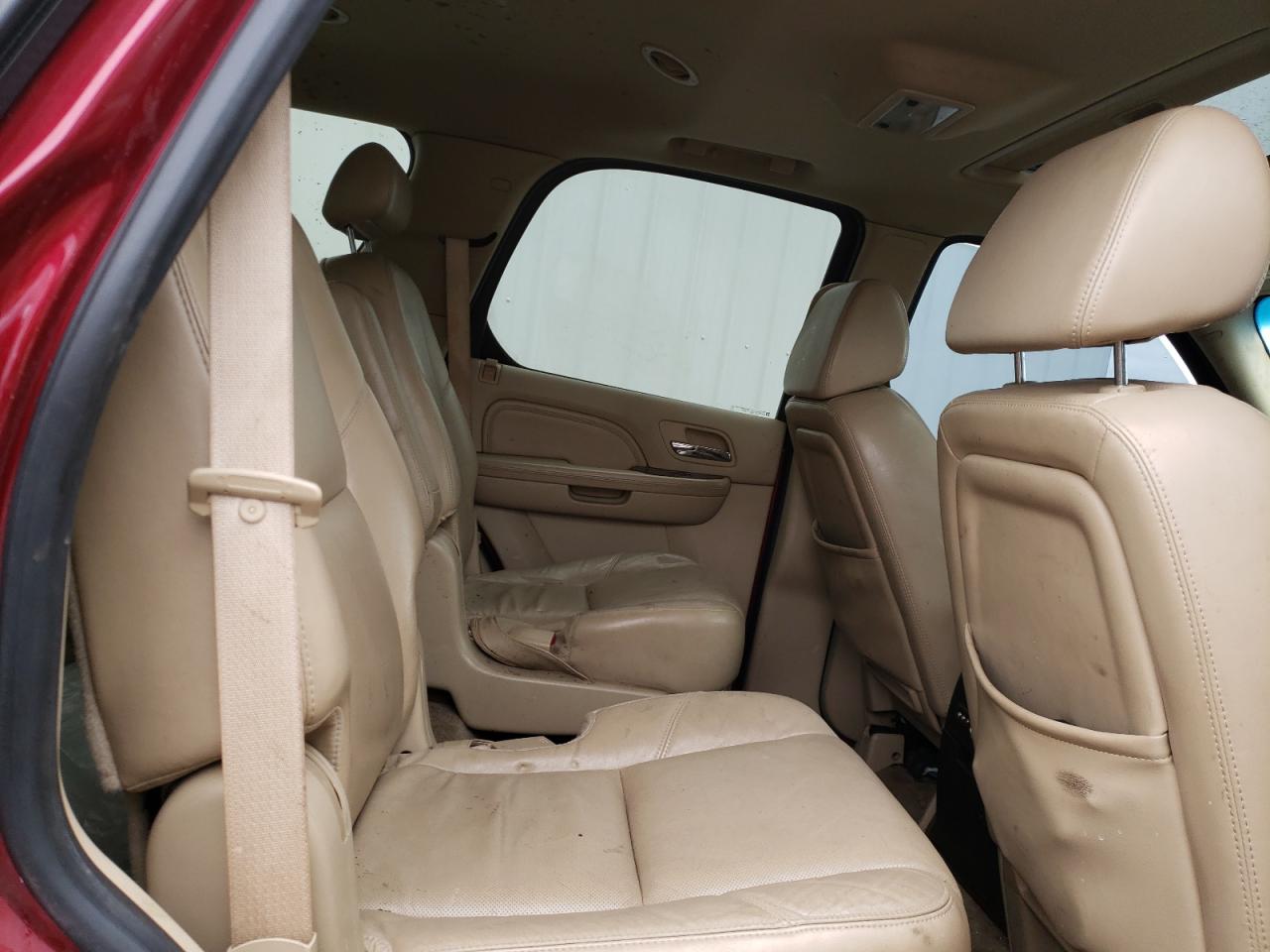2009 Cadillac Escalade - Image 11