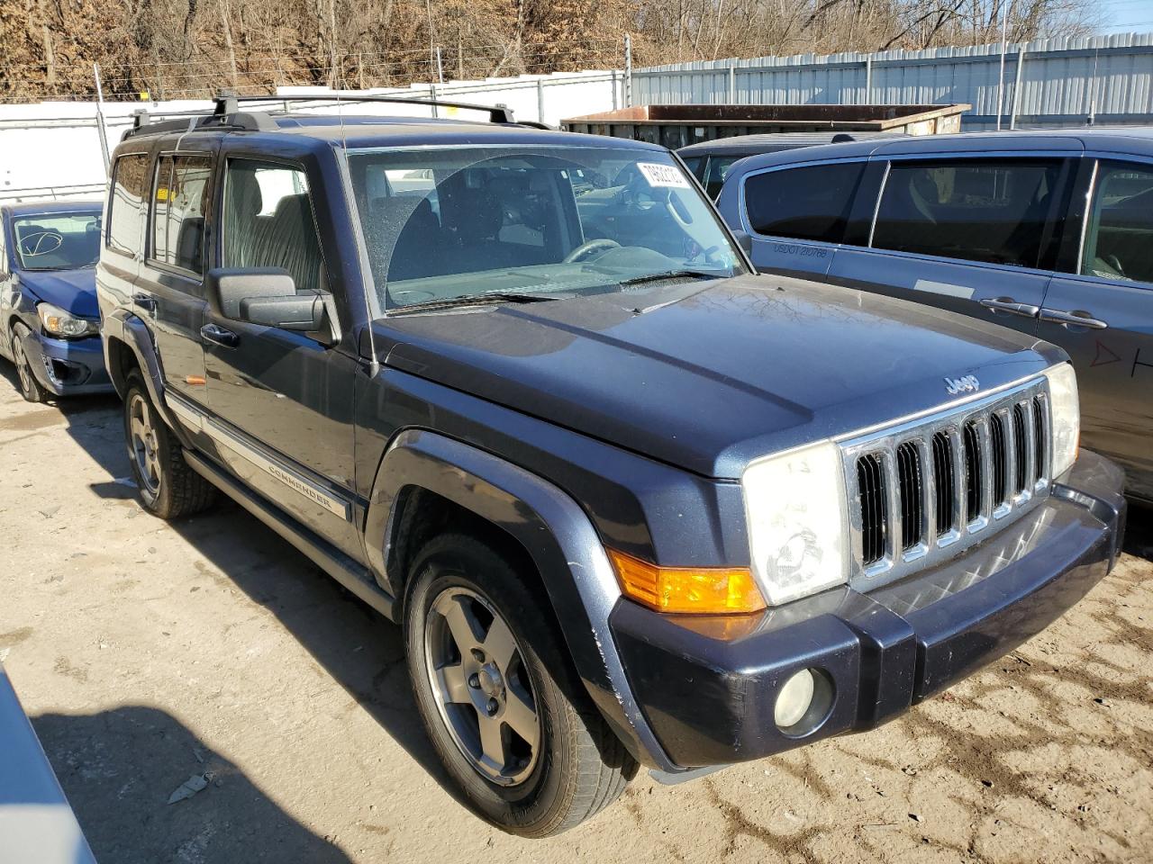 2010 Jeep Commander - Image 4