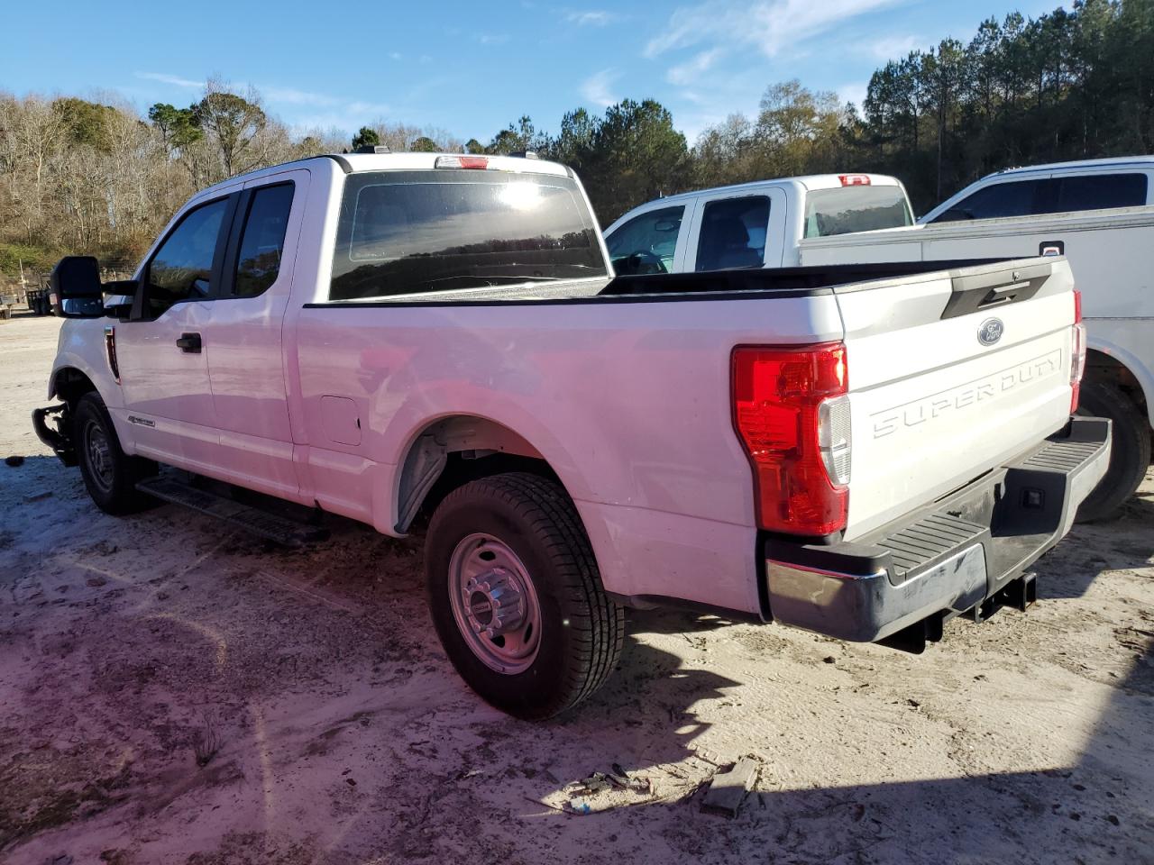 2022 Ford F250 - Image 2