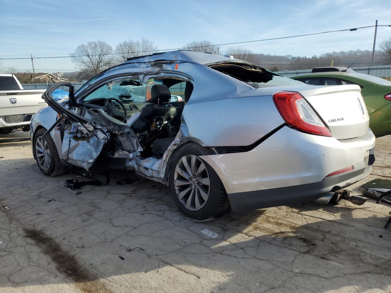 LINCOLN MKS 2013 VIN 1LNHL9DKXDG605095 photo 2