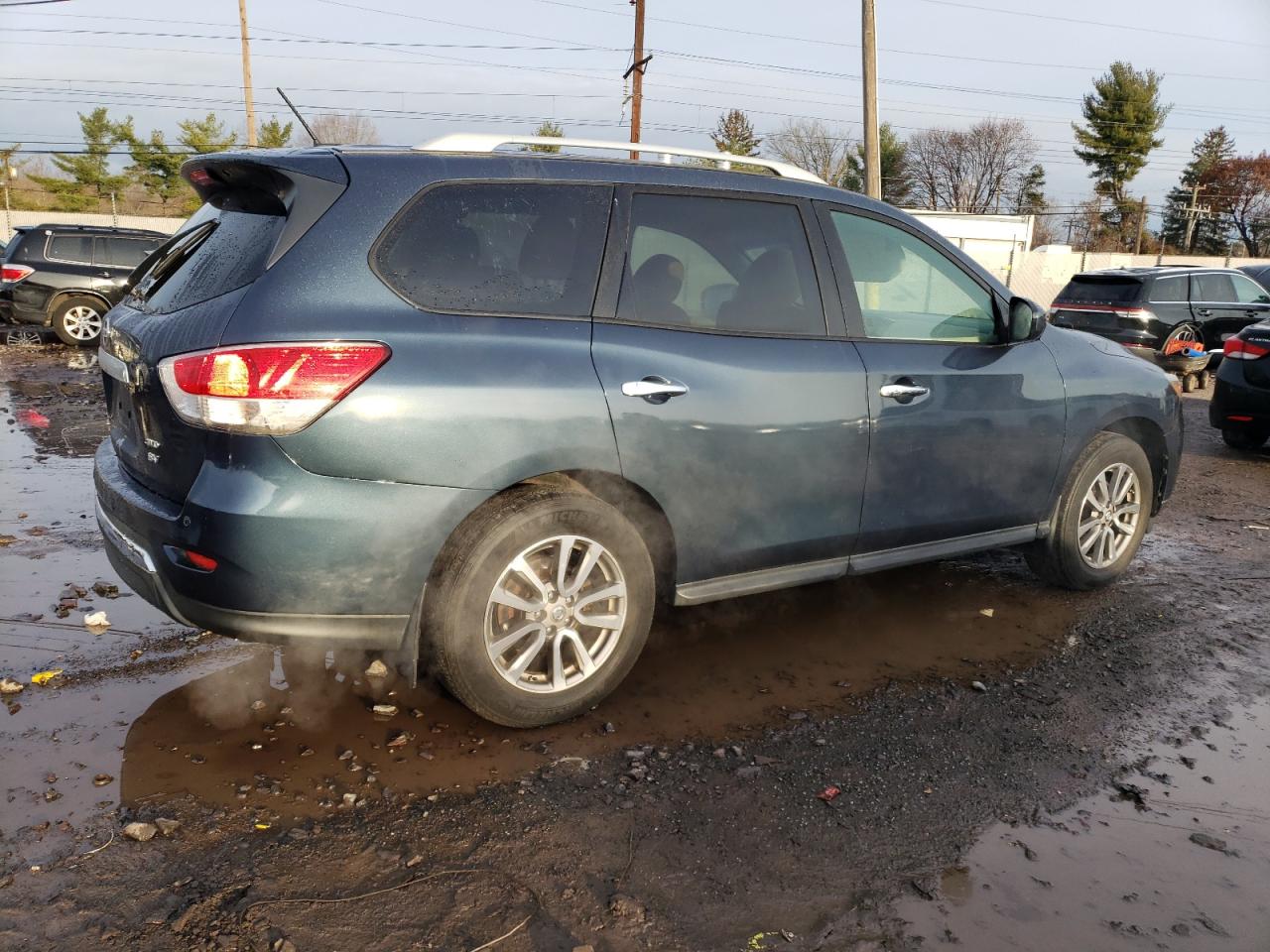 2014 Nissan Pathfinder S VIN: 5N1AR2MM1EC658575 Lot: 78852253