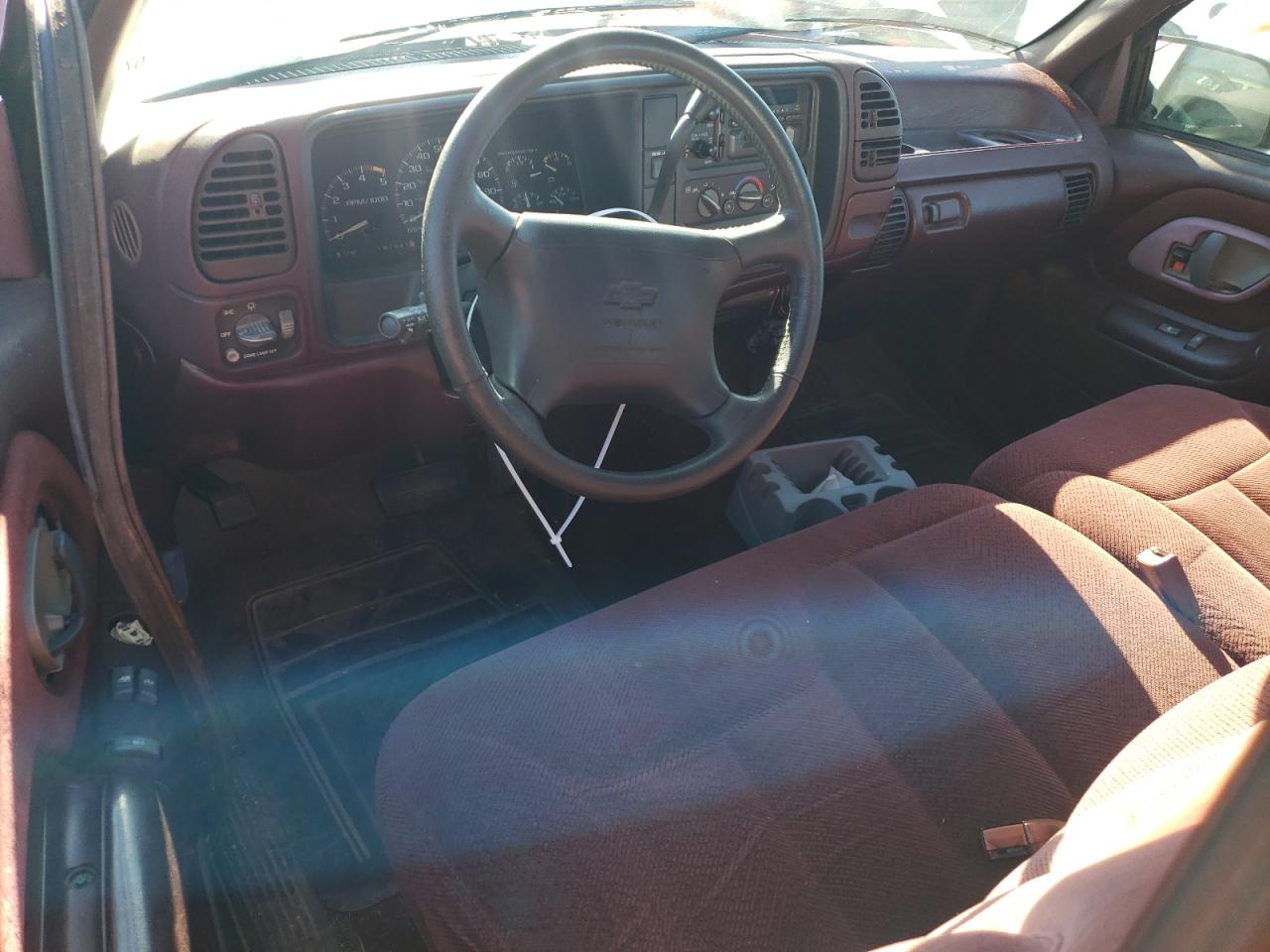 1995 Chevrolet Gmt-400 C1500 VIN: 2GCEC19Z7S1272802 Lot: 82182933