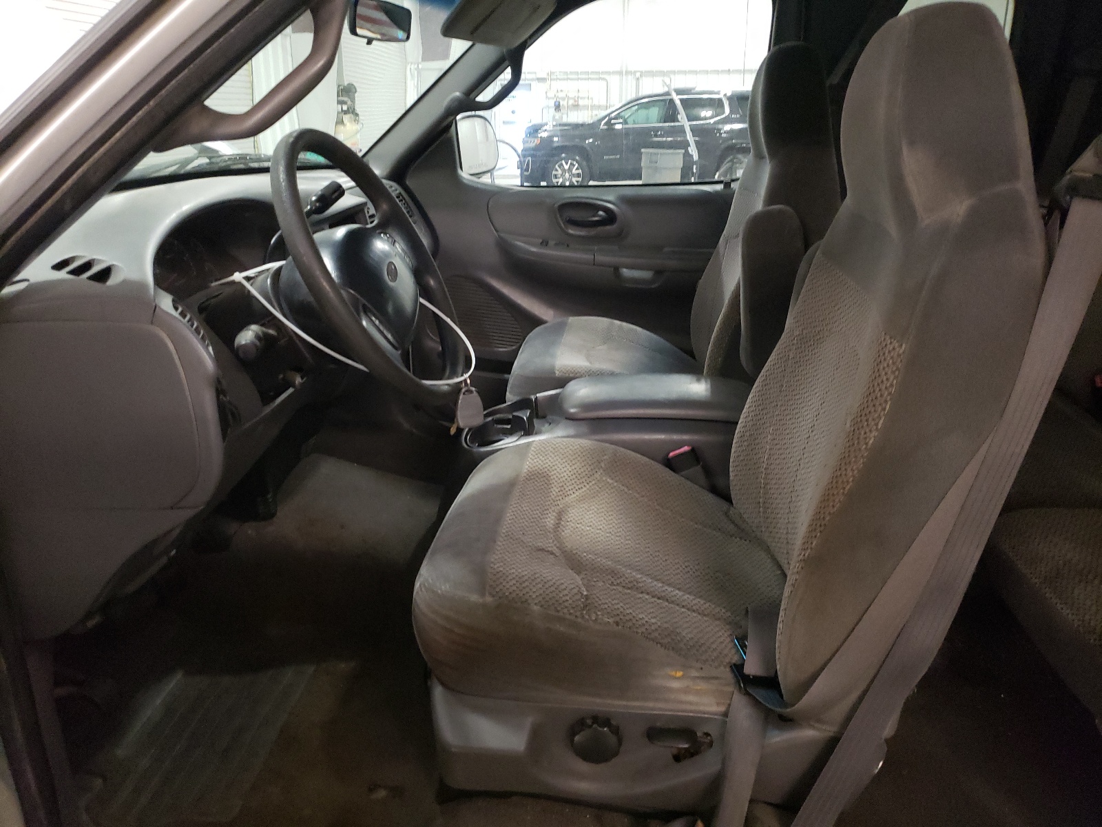 1FTZX1728YKB49546 2000 Ford F150