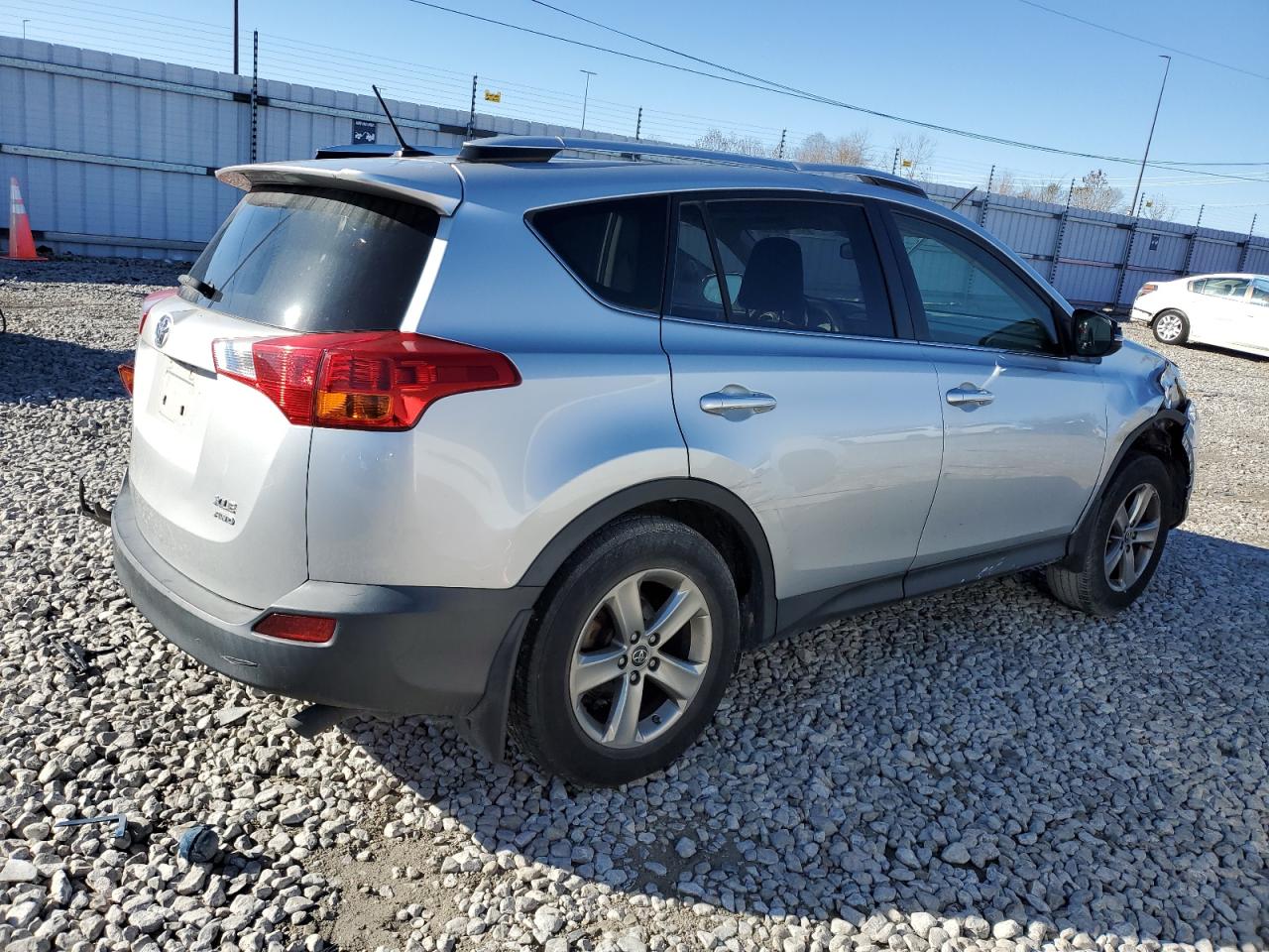 2015 Toyota Rav4 Xle VIN: JTMRFREV7FD152065 Lot: 80750283