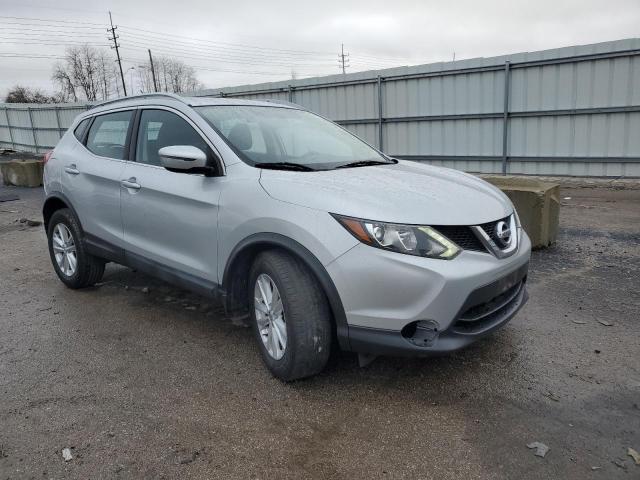  NISSAN ROGUE 2017 Серебристый