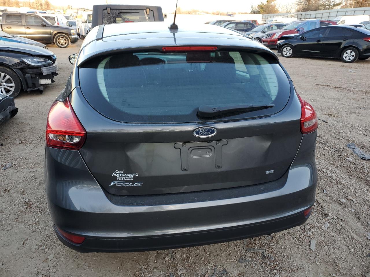 2017 Ford Focus Se VIN: 1FADP3K22HL284244 Lot: 80781923