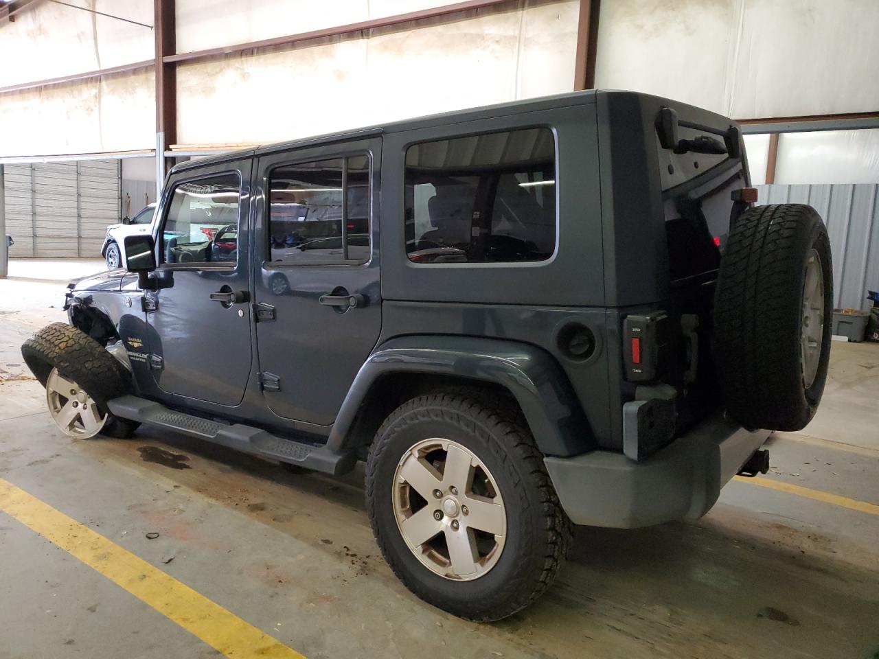 1J4GA59108L532129 2008 Jeep Wrangler Unlimited Sahara