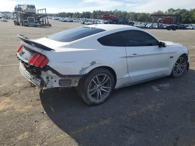  FORD MUSTANG 2017 Белый