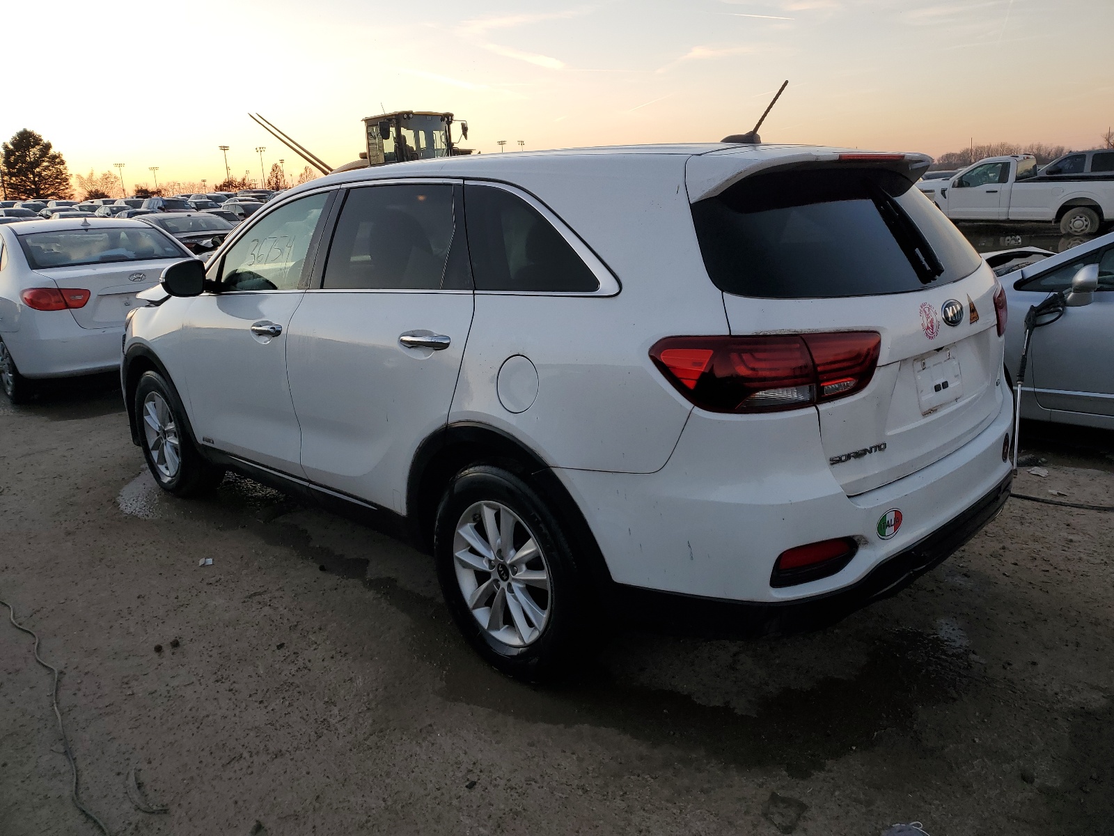 2019 Kia Sorento Lx vin: 5XYPGDA59KG481164