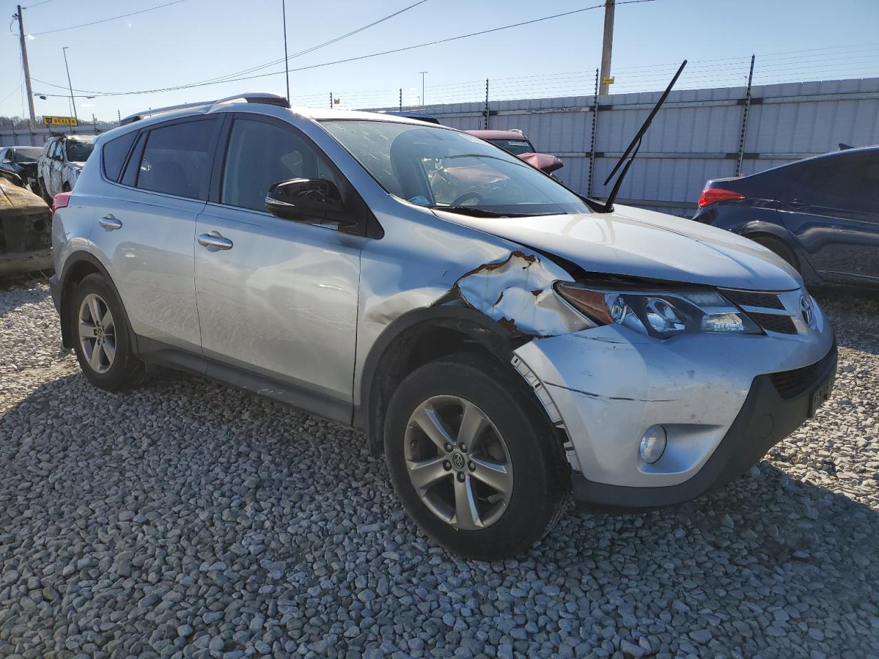 JTMRFREV7FD152065 2015 Toyota Rav4 Xle