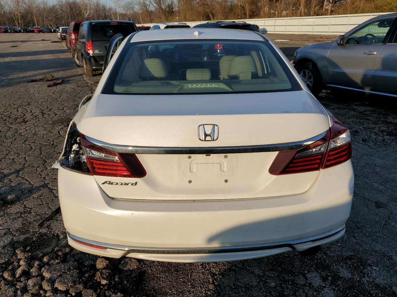 2016 Honda Accord Exl VIN: 1HGCR2F82GA055731 Lot: 70950734