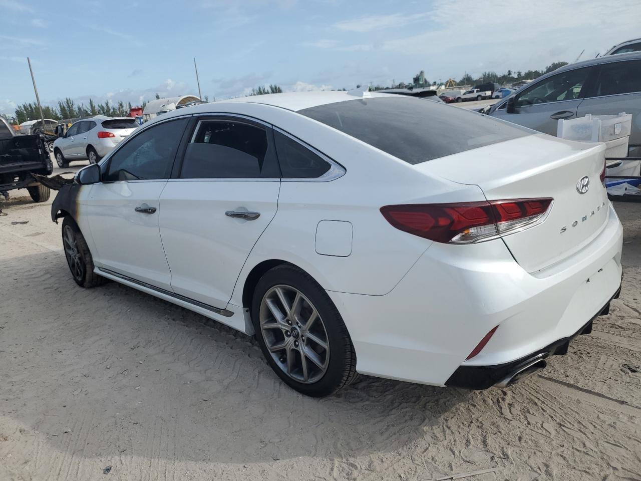2018 Hyundai Sonata - Image 2