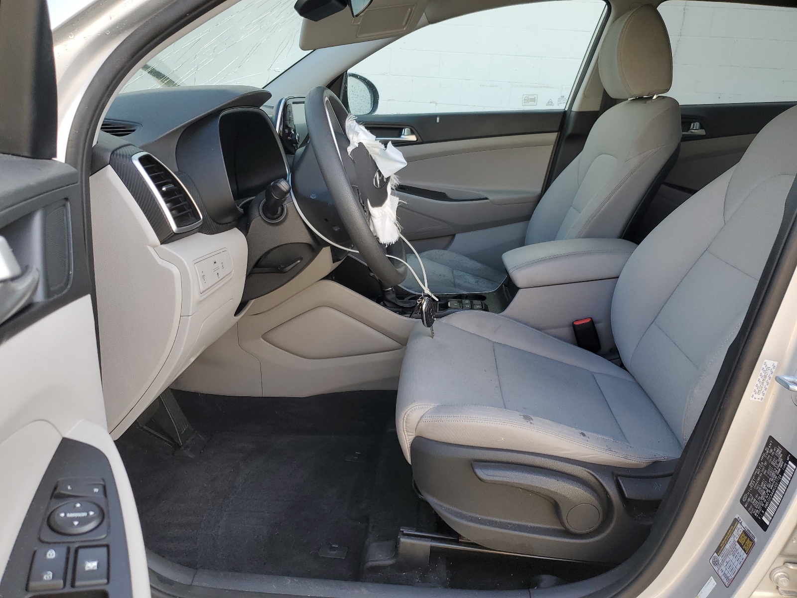 KM8J2CA44KU037724 2019 Hyundai Tucson Se