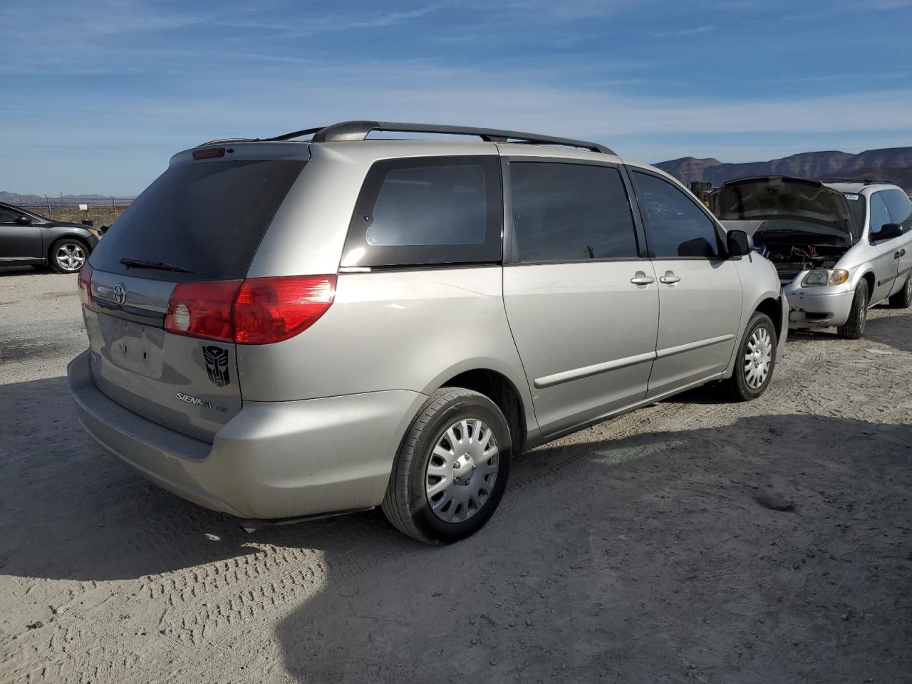 2006 Toyota Sienna - Image 3