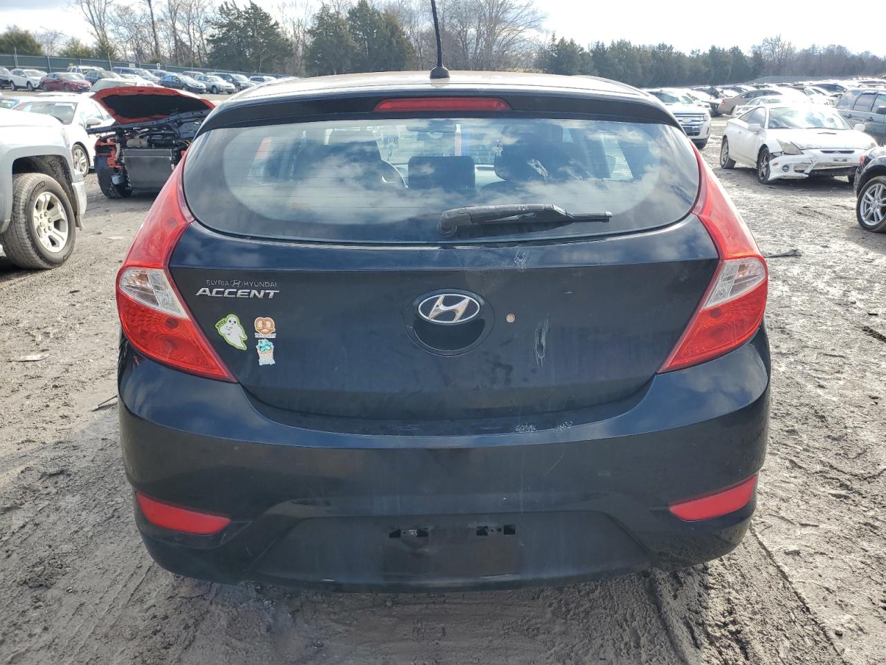 KMHCT5AE9CU058032 2012 Hyundai Accent Gls