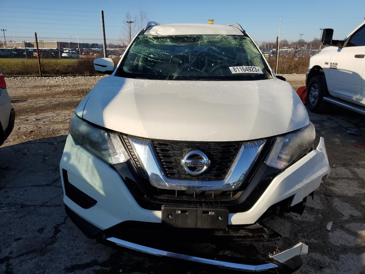 2017 Nissan Rogue - Image 5