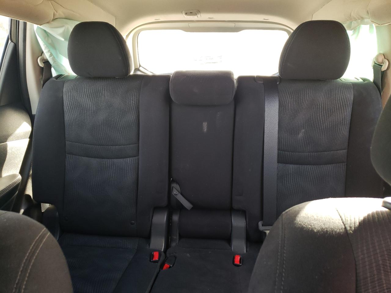 2014 Nissan Rogue S VIN: 5N1AT2MV5EC865688 Lot: 63146534