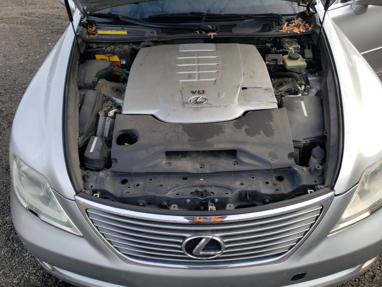 2007 Lexus LS - Image 11