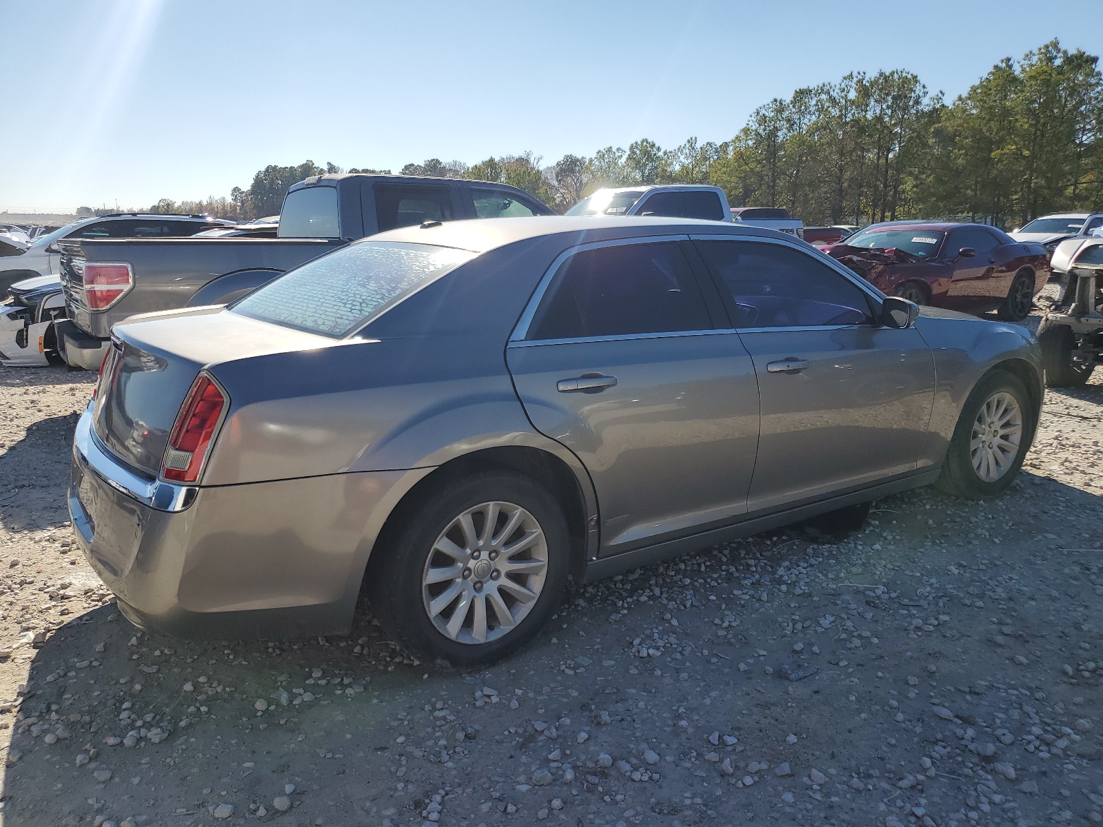 2014 Chrysler 300 vin: 2C3CCAAG3EH269347