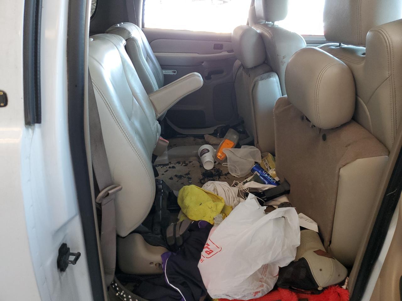 2003 Chevrolet Suburban K1500 VIN: 3GNFK16Z53G240636 Lot: 80737593