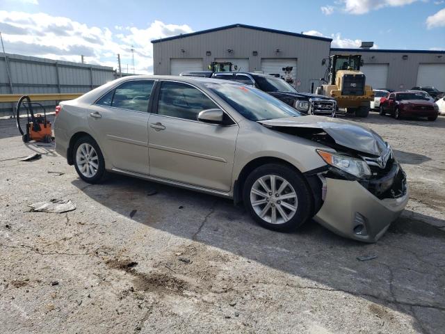  TOYOTA CAMRY 2014 Бежевий